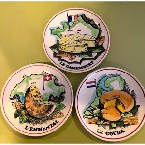 Set of Three GIEN France Cordon Rouge Cheese Plates RARE